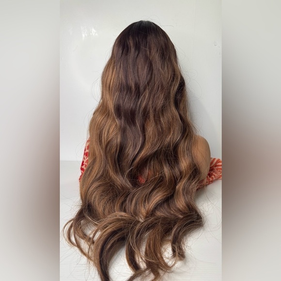 Brown long Wavy Highlights Wig - Picture 5 of 6